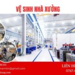 Thiết nghĩ vệ sinh nhà xưởng rất đơn giản nhưng cũng cần phải có quy trình chuyên nghiệp. Cơ bản diện tích thực hiện công việc rất lớn, mức độ bụi bám bẩn, chất thải trong quá trình sản xuất vô cùng nhiều. Vì vậy quy trình vệ sinh nhà xưởng giá rẻ có những gì? Cùng chúng tôi tìm hiểu trong bài viết sau nhé! Vệ sinh nhà xưởng giá rẻ là gì? Toàn bộ các công đoạn làm sạch như trần, sàn, vách, máy móc có trong nhà xưởng. Ở các nhà xưởng hiện nay, để tối ưu năng suất làm việc, tiết kiệm chi phí, nhiều doanh nghiệp thường chia theo các ca làm việc cho nhân viên, đảm bảo hoạt động sản xuất luôn diễn ra cả ban ngày lẫn ban đêm.  Đồng nghĩa với việc không gian nhà xưởng luôn được sử dụng tối đa nhất, dẫn đến rất rất nhanh bị bám bẩn, gây ô nhiễm hay các chất thải được rò rỉ ra ngoài trong quá trình sản xuất. Nhà xưởng có quá nhiều bụi bẩn hay hóa chất độc hại không được xử lý và khắc phục và đúng cách sẽ gây ảnh hưởng nghiêm trọng đến sức khỏe công nhân. Gói dịch vụ vệ sinh nhà xưởng giá rẻ Nam Tín Gói dịch vụ vệ sinh nhà xưởng giá rẻ Nam Tín Khi lựa chọn dịch vụ vệ sinh làm sạch nhà xưởng Nam Tín, bạn có thể lựa chọn một trong những hạng mục như sau: Vệ sinh nhà xưởng cũ. Vệ sinh nhà xưởng mới xây. Vệ sinh nhà xưởng cải tạo. Vệ sinh định kỳ nhà xưởng đang hoạt động. Vệ sinh máy móc và thiết bị tại nhà xưởng. Vệ sinh Toilet, văn phòng nhà xưởng. Thuê nhân viên vệ sinh làm sạch nhà xưởng định kỳ. Tổng vệ sinh làm sạch nhà xưởng. Dịch vụ lau, đánh bóng sàn nhà xưởng. Quét dọn mạng nhện nhà xưởng.  Báo giá vệ sinh nhà xưởng của Nam Tín mới nhất 2023 Để có thể giúp khách hàng biết rõ hơn về thông tin giá dịch vụ vệ sinh. Dưới đây là bảng giá vệ sinh nhà xưởng giá rẻ bạn có thể tham khảo. STT Hạng mục ĐVT Giá 1 Hút bụi và vệ sinh trần, tường của xưởng m2 7.500 – 12.000 2 Vệ sinh kính mặt trong m2 5.500 – 11.000 3 Lau trần, tường, cột m2 11.000 – 25.000 4 Vệ sinh hệ thống đường ống nước m2 14.000 – 30.000 5 Vệ sinh kính, bảng hiệu m2 11.000 – 18.000 6 Vệ sinh sàn  m2 7.000 – 13.000 7 Khử trùng nhà xưởng m2 9.000 – 15.000 8 Giặt ghế văn phòng nhà máy cái 6.000 – 15.000 9 Lau kính văn phòng nhà xưởng m2 9.000 – 13.000 10 Mài sàn bê tông m2 35.000 – 140.000 11 Phun xịt sàn nhà xưởng m2 8.500 – 23.000 12 Vệ sinh kính, bảng hiệu m2 11.000 – 18.000 13 Phủ bóng sàn đá rửa m2 55.000 – 115.000 Quy trình vệ sinh nhà xưởng giá rẻ đạt chuẩn từ A đến Z Bước 1: Làm sạch trần Vệ sinh trần, tường nhà xưởng Trần nhà của nhà xưởng thường có kết cấu tạo thành bởi những thanh đà ngang, dọc cùng hệ thống cáp, đèn điện khu vực trên cao mà nhân viên nhà xưởng không với tới. Vì vậy khi vệ sinh nhà xưởng giá rẻ khu vực cao nhân viên của vệ sinh Nam Tín sẽ dùng chổi cán dài, ba tăng hoặc giàn giáo và có thể sử dụng xe nâng để làm sạch bụi bẩn và mạng nhện bám trên trần nhà xưởng, khi thực hiện các công việc này cần phải có độ chính xác cao và đảm bảo an toàn khi làm việc trên cao. Bước 2: Vệ sinh các khu vực tường Vệ sinh sàn nhà xưởng Tại các khu vực này có rất nhiều bụi bẩn và mạng nhện bám vào trong thời gian nhà xưởng hoạt động. Đội ngũ nhân viên vệ sinh nhà xưởng sẽ sử dụng chổi quét mạng nhện. Sau đó sẽ tiến hành lau chùi, thổi bụi thêm một lần nữa, rồi tiếp tục lau sạch lại. Bước 3: Làm sạch các thiết bị, máy móc Máy móc trong nhà xưởng sẽ bám rất nhiều bụi, hóa chất, dầu mỡ. Nếu không vệ sinh định kỳ, đúng cách sẽ làm giảm đáng kể hiệu suất làm việc. Thời gian trung bình sản xuất ra một sản phẩm tăng lên, điều đó cũng đồng nghĩa với việc chi phí bỏ ra nhiều hơn, làm ảnh hưởng trực tiếp đến lợi nhuận của doanh nghiệp, công ty,vì vậy để tiết kiệm tối ưu chi phí này thì việc vệ sinh  luôn là phương án ưu tiên hàng đầu. Bước 4: Vệ sinh đánh sạch sàn Đánh bóng sàn nhà xưởng Sàn nhà xưởng là nơi bám rất nhiều bụi bẩn, dầu mỡ, hóa chất trong suốt quá trình sản xuất. Vì vậy, công đoạn sau khi thực hiện toàn bộ công đoạn thì vệ sinh nhà xưởng giá rẻ dưới bề mặt sàn cần được thực hiện một cách tỉ mỉ và có sự hỗ trợ của các loại thiết bị vệ sinh chuyên dụng. Bên cạnh đó, việc lựa chọn hóa chất tẩy rửa cũng phải đảm bảo đúng loại để đạt hiệu quả làm sạch tốt nhất. Bước 5: Nghiệm thu  Cuối cùng, khách hàng có thể kiểm tra nếu như đã hài lòng. Bạn có thể tiến hàng thanh toán. Với quy định thanh toán đã ký kết hợp đồng với chúng tôi. Nguyên tắc vệ sinh nhà xưởng đạt chuẩn Nam Tín Nguyên tắc vệ sinh nhà xưởng đạt chuẩn Nam Tín Là một trong những đơn vị vệ sinh lớn nhất nhì thị trường. Vệ sinh Nam Tín luôn làm việc theo nguyên tắc đã đặt ra. Dưới đây là nguyên tắc làm việc của Nam Tín. Đầu tiên, trong suốt quá trình làm việc nhân viên của chúng tôi sẽ sử dụng trang bị bảo hộ lao động đã được cung cấp. Nhân viên vệ sinh làm việc theo đúng trình tự đã quy định. Không làm việc lộn xộn hay trái ngược với quy trình. Nhân viên cần kiểm tra toàn bộ máy móc, thiết bị và dụng cụ mà công ty đã cấp trước đó. Nếu như phát hiện hư hỏng phải thông báo để đổi mới. Tránh tình trạng thiết bị, dụng cụ hư giữa chừng trong quá trình làm việc. Ảnh hưởng đến tiến độ thi công.  Nhân viên vệ sinh phải đi làm đúng giờ, thực hiện đúng công việc được giao.  Nhân viên không được tự ý vệ sinh thiết bị trong nhà xưởng. Khi chưa biết và hiểu rõ về nó. Không được vận hành thiết bị vệ sinh chuyên dụng, khi chưa hiểu rõ về vận hành, quy trình và sửa chữa của máy. Nhân viên phải tham gia những buổi đào tạo về quy trình vệ sinh nhà xưởng giá rẻ. Tham gia phổ cập kiến thức những thiết bị vệ sinh máy móc trong khu vực nhà xưởng. Cuối cùng, nhân viên cần phải tuân thủ những quy định đã đặt ra. Trong xuyên suốt quá trình làm việc, công ty cần đặt ra hình thức kỷ luật nghiêm khắc nếu như vi phạm.  Những máy móc, thiết bị và hóa chất được Nam Tín sử dụng Trong dịch vụ vệ sinh nhà xưởng giá rẻ, sử dụng các máy móc và hóa chất là một phần quan trọng để đảm bảo công việc được thực hiện hiệu quả và nhanh chóng. Dưới đây là một số máy móc, dụng cụ thường được sử dụng: Máy móc và dụng cụ Máy móc và dụng cụ Máy đánh chà sàn, máy lau sàn nhà xưởng, máy đánh bóng sàn, máy giặt thảm: Những loại máy móc thường được sử dụng để đánh bóng và làm sáng bề mặt sàn, tạo ra vẻ đẹp và bóng bẩy. Máy hút bụi nước công suất lớn: Được thiết kế để loại bỏ bụi bẩn, bãi dầu, và các loại chất thải từ mặt sàn. Nó giúp tạo môi trường làm việc sạch sẽ và an toàn. Máy phun áp lực lớn. Máy sấy khô công nghiệp. Dụng cụ vệ sinh quét mạng nhện. Dây đu, thang,móc chữ D, giàn giáo,... Hóa chất vệ sinh nhà xưởng giá rẻ Ngoài các máy móc, còn cần sử dụng các hóa chất chuyên dụng để làm sạch và bảo dưỡng. Các hóa chất sử dụng bao gồm: Dung dịch đánh bóng, phủ bóng: Loại hóa chất này được sử dụng để làm sạch và đánh bóng sàn nhà xưởng, giúp tạo ra một bề mặt sáng bóng và bóng bẩy. Hóa chất chuyên dụng nhà vệ sinh: Được sử dụng để loại bỏ vi khuẩn và khu vực bám dính bẩn bên trong nhà vệ sinh, đảm bảo vệ sinh và an toàn. Hóa chất lau kính: Dung dịch tẩy sạch và làm bóng kính cửa sổ và cửa kính trong nhà xưởng, để tạo ra một vẻ đẹp trong suốt. Chất tẩy rửa: Loại hóa chất này được sử dụng để loại bỏ các vết bẩn, dầu mỡ, và các loại chất thải trên bề mặt. Tẩy dầu mỡ: Dung dịch chuyên dụng để loại bỏ dầu mỡ và các chất thải dầu mỡ khó tẩy trên các bề mặt trong nhà máy. Hóa chất vệ sinh nhà xưởng giá rẻ Dịch vụ vệ sinh nhà xưởng giá rẻ Nam Tín Vệ Sinh Nam Tín với hơn 10 năm làm việc trong lĩnh vực công nghiệp. Sở hữu đội ngũ nhân viên chuyên nghiệp. Làm việc tận tình cam kết mang đến cho bạn dịch vụ vệ sinh chất lượng hơn bao giờ hết.  Khi thực hiện vệ sinh nhà xưởng giá rẻ, đội ngũ nhân viên chúng tôi luôn linh hoạt. Để xử lý những tình huống xảy ra, đảm bảo không ảnh hưởng đến quá trình làm việc của nhân viên nhà xưởng. Tổng kết  Với đội ngũ nhân viên làm việc chuyên nghiệp, máy móc thiết bị hiện đại. Chưa kể bên cạnh đó chi phí hợp lý. Có thể nói Nam Tín là một trong những đơn vị uy tín nhất nhì hiện nay. Liên hệ đến SĐT: 0767448555 để được hỗ trợ và báo giá nhé. Xem thêm dịch vụ: Vệ sinh công nghiệp Vệ sinh sau xây dựng Bảng giá dịch vụ Liên hệ Thiết nghĩ vệ sinh nhà xưởng rất đơn giản nhưng cũng cần phải có quy trình chuyên nghiệp. Cơ bản diện tích thực hiện công việc rất lớn, mức độ bụi bám bẩn, chất thải trong quá trình sản xuất vô cùng nhiều. Vì vậy quy trình vệ sinh nhà xưởng giá rẻ có những gì? Cùng chúng tôi tìm hiểu trong bài viết sau nhé! Vệ sinh nhà xưởng giá rẻ là gì? Toàn bộ các công đoạn làm sạch như trần, sàn, vách, máy móc có trong nhà xưởng. Ở các nhà xưởng hiện nay, để tối ưu năng suất làm việc, tiết kiệm chi phí, nhiều doanh nghiệp thường chia theo các ca làm việc cho nhân viên, đảm bảo hoạt động sản xuất luôn diễn ra cả ban ngày lẫn ban đêm.  Đồng nghĩa với việc không gian nhà xưởng luôn được sử dụng tối đa nhất, dẫn đến rất rất nhanh bị bám bẩn, gây ô nhiễm hay các chất thải được rò rỉ ra ngoài trong quá trình sản xuất. Nhà xưởng có quá nhiều bụi bẩn hay hóa chất độc hại không được xử lý và khắc phục và đúng cách sẽ gây ảnh hưởng nghiêm trọng đến sức khỏe công nhân. Gói dịch vụ vệ sinh nhà xưởng giá rẻ Nam Tín Gói dịch vụ vệ sinh nhà xưởng giá rẻ Nam Tín Khi lựa chọn dịch vụ vệ sinh làm sạch nhà xưởng Nam Tín, bạn có thể lựa chọn một trong những hạng mục như sau: Vệ sinh nhà xưởng cũ. Vệ sinh nhà xưởng mới xây. Vệ sinh nhà xưởng cải tạo. Vệ sinh định kỳ nhà xưởng đang hoạt động. Vệ sinh máy móc và thiết bị tại nhà xưởng. Vệ sinh Toilet, văn phòng nhà xưởng. Thuê nhân viên vệ sinh làm sạch nhà xưởng định kỳ. Tổng vệ sinh làm sạch nhà xưởng. Dịch vụ lau, đánh bóng sàn nhà xưởng. Quét dọn mạng nhện nhà xưởng.  Báo giá vệ sinh nhà xưởng của Nam Tín mới nhất 2023 Để có thể giúp khách hàng biết rõ hơn về thông tin giá dịch vụ vệ sinh. Dưới đây là bảng giá vệ sinh nhà xưởng giá rẻ bạn có thể tham khảo. STT Hạng mục ĐVT Giá 1 Hút bụi và vệ sinh trần, tường của xưởng m2 7.500 – 12.000 2 Vệ sinh kính mặt trong m2 5.500 – 11.000 3 Lau trần, tường, cột m2 11.000 – 25.000 4 Vệ sinh hệ thống đường ống nước m2 14.000 – 30.000 5 Vệ sinh kính, bảng hiệu m2 11.000 – 18.000 6 Vệ sinh sàn  m2 7.000 – 13.000 7 Khử trùng nhà xưởng m2 9.000 – 15.000 8 Giặt ghế văn phòng nhà máy cái 6.000 – 15.000 9 Lau kính văn phòng nhà xưởng m2 9.000 – 13.000 10 Mài sàn bê tông m2 35.000 – 140.000 11 Phun xịt sàn nhà xưởng m2 8.500 – 23.000 12 Vệ sinh kính, bảng hiệu m2 11.000 – 18.000 13 Phủ bóng sàn đá rửa m2 55.000 – 115.000 Quy trình vệ sinh nhà xưởng giá rẻ đạt chuẩn từ A đến Z Bước 1: Làm sạch trần Vệ sinh trần, tường nhà xưởng Trần nhà của nhà xưởng thường có kết cấu tạo thành bởi những thanh đà ngang, dọc cùng hệ thống cáp, đèn điện khu vực trên cao mà nhân viên nhà xưởng không với tới. Vì vậy khi vệ sinh nhà xưởng giá rẻ khu vực cao nhân viên của vệ sinh Nam Tín sẽ dùng chổi cán dài, ba tăng hoặc giàn giáo và có thể sử dụng xe nâng để làm sạch bụi bẩn và mạng nhện bám trên trần nhà xưởng, khi thực hiện các công việc này cần phải có độ chính xác cao và đảm bảo an toàn khi làm việc trên cao. Bước 2: Vệ sinh các khu vực tường Vệ sinh sàn nhà xưởng Tại các khu vực này có rất nhiều bụi bẩn và mạng nhện bám vào trong thời gian nhà xưởng hoạt động. Đội ngũ nhân viên vệ sinh nhà xưởng sẽ sử dụng chổi quét mạng nhện. Sau đó sẽ tiến hành lau chùi, thổi bụi thêm một lần nữa, rồi tiếp tục lau sạch lại. Bước 3: Làm sạch các thiết bị, máy móc Máy móc trong nhà xưởng sẽ bám rất nhiều bụi, hóa chất, dầu mỡ. Nếu không vệ sinh định kỳ, đúng cách sẽ làm giảm đáng kể hiệu suất làm việc. Thời gian trung bình sản xuất ra một sản phẩm tăng lên, điều đó cũng đồng nghĩa với việc chi phí bỏ ra nhiều hơn, làm ảnh hưởng trực tiếp đến lợi nhuận của doanh nghiệp, công ty,vì vậy để tiết kiệm tối ưu chi phí này thì việc vệ sinh  luôn là phương án ưu tiên hàng đầu. Bước 4: Vệ sinh đánh sạch sàn Đánh bóng sàn nhà xưởng Sàn nhà xưởng là nơi bám rất nhiều bụi bẩn, dầu mỡ, hóa chất trong suốt quá trình sản xuất. Vì vậy, công đoạn sau khi thực hiện toàn bộ công đoạn thì vệ sinh nhà xưởng giá rẻ dưới bề mặt sàn cần được thực hiện một cách tỉ mỉ và có sự hỗ trợ của các loại thiết bị vệ sinh chuyên dụng. Bên cạnh đó, việc lựa chọn hóa chất tẩy rửa cũng phải đảm bảo đúng loại để đạt hiệu quả làm sạch tốt nhất. Bước 5: Nghiệm thu  Cuối cùng, khách hàng có thể kiểm tra nếu như đã hài lòng. Bạn có thể tiến hàng thanh toán. Với quy định thanh toán đã ký kết hợp đồng với chúng tôi. Nguyên tắc vệ sinh nhà xưởng đạt chuẩn Nam Tín Nguyên tắc vệ sinh nhà xưởng đạt chuẩn Nam Tín Là một trong những đơn vị vệ sinh lớn nhất nhì thị trường. Vệ sinh Nam Tín luôn làm việc theo nguyên tắc đã đặt ra. Dưới đây là nguyên tắc làm việc của Nam Tín. Đầu tiên, trong suốt quá trình làm việc nhân viên của chúng tôi sẽ sử dụng trang bị bảo hộ lao động đã được cung cấp. Nhân viên vệ sinh làm việc theo đúng trình tự đã quy định. Không làm việc lộn xộn hay trái ngược với quy trình. Nhân viên cần kiểm tra toàn bộ máy móc, thiết bị và dụng cụ mà công ty đã cấp trước đó. Nếu như phát hiện hư hỏng phải thông báo để đổi mới. Tránh tình trạng thiết bị, dụng cụ hư giữa chừng trong quá trình làm việc. Ảnh hưởng đến tiến độ thi công.  Nhân viên vệ sinh phải đi làm đúng giờ, thực hiện đúng công việc được giao.  Nhân viên không được tự ý vệ sinh thiết bị trong nhà xưởng. Khi chưa biết và hiểu rõ về nó. Không được vận hành thiết bị vệ sinh chuyên dụng, khi chưa hiểu rõ về vận hành, quy trình và sửa chữa của máy. Nhân viên phải tham gia những buổi đào tạo về quy trình vệ sinh nhà xưởng giá rẻ. Tham gia phổ cập kiến thức những thiết bị vệ sinh máy móc trong khu vực nhà xưởng. Cuối cùng, nhân viên cần phải tuân thủ những quy định đã đặt ra. Trong xuyên suốt quá trình làm việc, công ty cần đặt ra hình thức kỷ luật nghiêm khắc nếu như vi phạm.  Những máy móc, thiết bị và hóa chất được Nam Tín sử dụng Trong dịch vụ vệ sinh nhà xưởng giá rẻ, sử dụng các máy móc và hóa chất là một phần quan trọng để đảm bảo công việc được thực hiện hiệu quả và nhanh chóng. Dưới đây là một số máy móc, dụng cụ thường được sử dụng: Máy móc và dụng cụ Máy móc và dụng cụ Máy đánh chà sàn, máy lau sàn nhà xưởng, máy đánh bóng sàn, máy giặt thảm: Những loại máy móc thường được sử dụng để đánh bóng và làm sáng bề mặt sàn, tạo ra vẻ đẹp và bóng bẩy. Máy hút bụi nước công suất lớn: Được thiết kế để loại bỏ bụi bẩn, bãi dầu, và các loại chất thải từ mặt sàn. Nó giúp tạo môi trường làm việc sạch sẽ và an toàn. Máy phun áp lực lớn. Máy sấy khô công nghiệp. Dụng cụ vệ sinh quét mạng nhện. Dây đu, thang,móc chữ D, giàn giáo,... Hóa chất vệ sinh nhà xưởng giá rẻ Ngoài các máy móc, còn cần sử dụng các hóa chất chuyên dụng để làm sạch và bảo dưỡng. Các hóa chất sử dụng bao gồm: Dung dịch đánh bóng, phủ bóng: Loại hóa chất này được sử dụng để làm sạch và đánh bóng sàn nhà xưởng, giúp tạo ra một bề mặt sáng bóng và bóng bẩy. Hóa chất chuyên dụng nhà vệ sinh: Được sử dụng để loại bỏ vi khuẩn và khu vực bám dính bẩn bên trong nhà vệ sinh, đảm bảo vệ sinh và an toàn. Hóa chất lau kính: Dung dịch tẩy sạch và làm bóng kính cửa sổ và cửa kính trong nhà xưởng, để tạo ra một vẻ đẹp trong suốt. Chất tẩy rửa: Loại hóa chất này được sử dụng để loại bỏ các vết bẩn, dầu mỡ, và các loại chất thải trên bề mặt. Tẩy dầu mỡ: Dung dịch chuyên dụng để loại bỏ dầu mỡ và các chất thải dầu mỡ khó tẩy trên các bề mặt trong nhà máy. Hóa chất vệ sinh nhà xưởng giá rẻ Dịch vụ vệ sinh nhà xưởng giá rẻ Nam Tín Vệ Sinh Nam Tín với hơn 10 năm làm việc trong lĩnh vực công nghiệp. Sở hữu đội ngũ nhân viên chuyên nghiệp. Làm việc tận tình cam kết mang đến cho bạn dịch vụ vệ sinh chất lượng hơn bao giờ hết.  Khi thực hiện vệ sinh nhà xưởng giá rẻ, đội ngũ nhân viên chúng tôi luôn linh hoạt. Để xử lý những tình huống xảy ra, đảm bảo không ảnh hưởng đến quá trình làm việc của nhân viên nhà xưởng. Tổng kết  Với đội ngũ nhân viên làm việc chuyên nghiệp, máy móc thiết bị hiện đại. Chưa kể bên cạnh đó chi phí hợp lý. Có thể nói Nam Tín là một trong những đơn vị uy tín nhất nhì hiện nay. Liên hệ đến SĐT: 0767448555 để được hỗ trợ và báo giá nhé. Xem thêm dịch vụ: Vệ sinh công nghiệp Vệ sinh sau xây dựng Bảng giá dịch vụ Liên hệ Vệ sinh nhà xưởng giá rẻ
